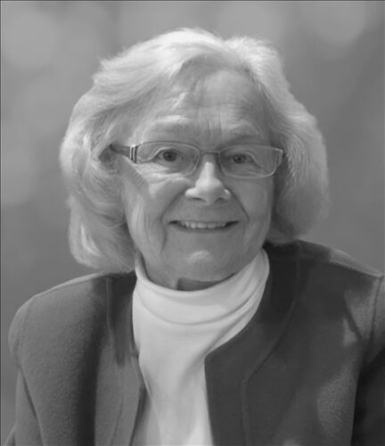 HELEN  STRAUS